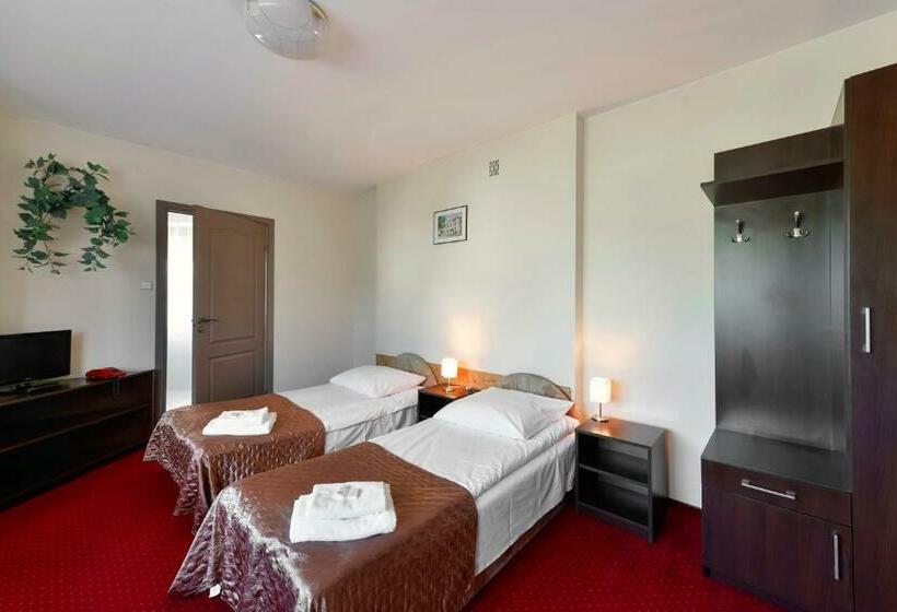 ユースホステル Harmonia