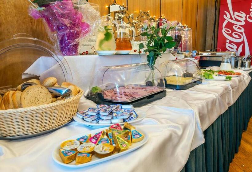 هاستل Savoy Wrocław