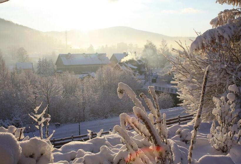 تختخواب و صبحانه Dom Na Klonowym Wzgórzu