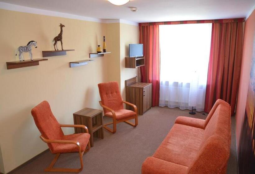 ベッドアンドブレックファースト Obiekt Tatar   Usługi Hotelarskie