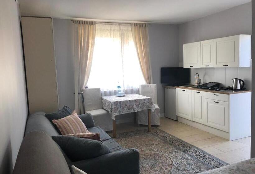 مبيت وإفطار Villa Victoria