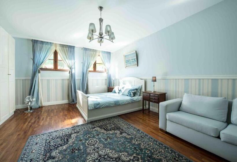 مبيت وإفطار Villa Victoria