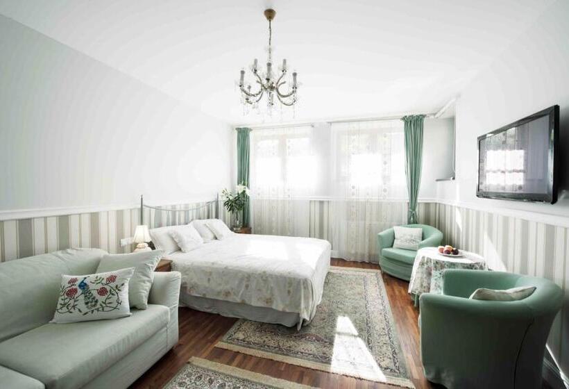 مبيت وإفطار Villa Victoria