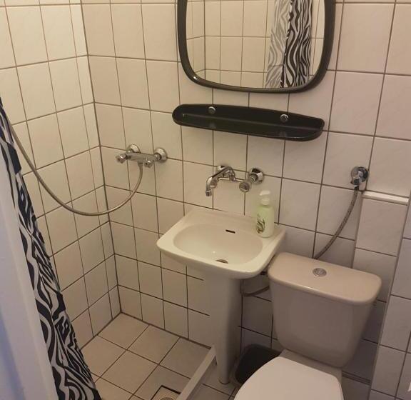 تختخواب و صبحانه Willa Grafit