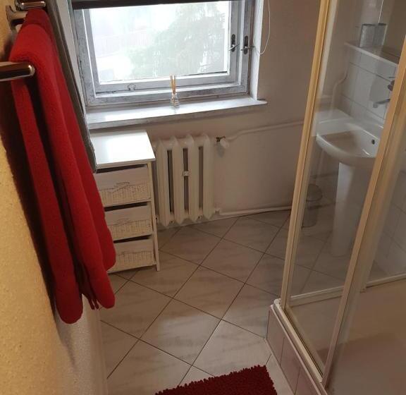 تختخواب و صبحانه Willa Grafit