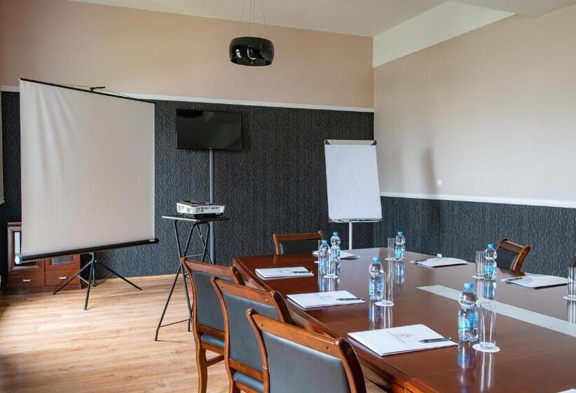 ホテル Rozdroże Nieborów