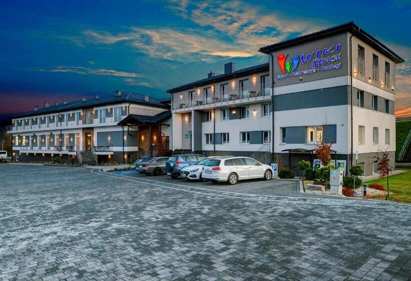 בית מלון כפרי Wiki Sanok Events & Bowling