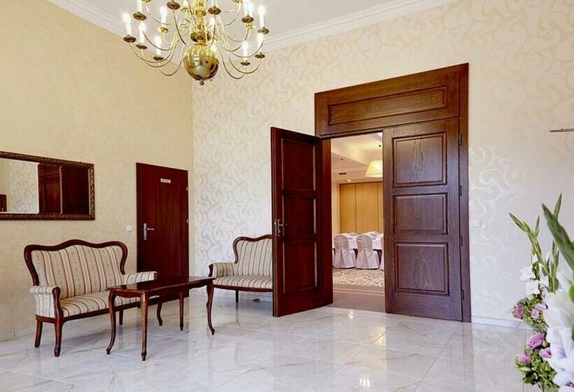 منتجع Confero Nowa Baśń
