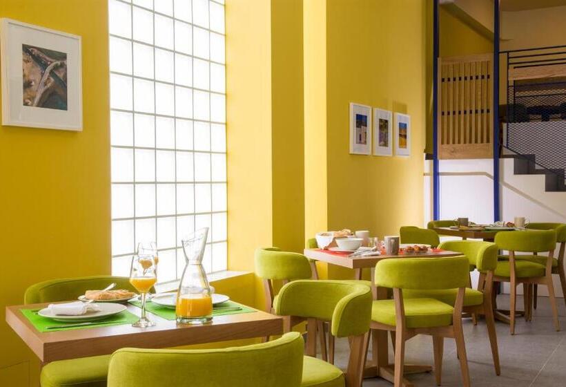 هتل Elounda Colour Apartments