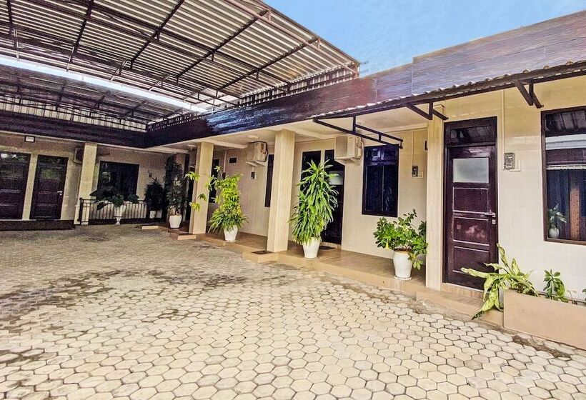 هتل Oyo 92244 Mariko S House