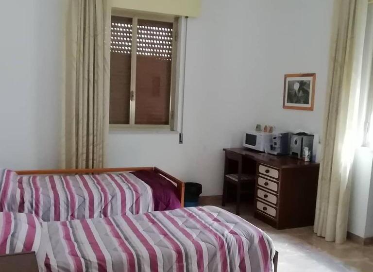 Pensão Affittacamere Al Piano Terra