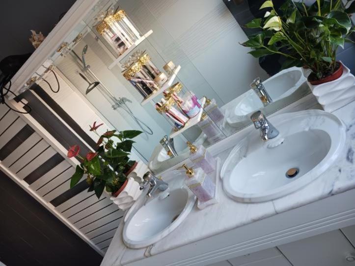 펜션 Chambre Cosy Et Chambre Sam Wifi Parking Gratuit