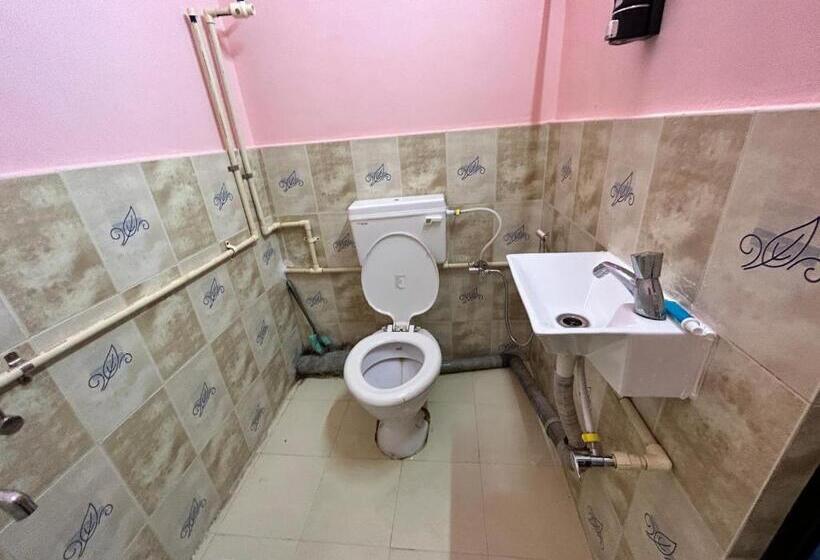 بنسيون Munin S Guest House