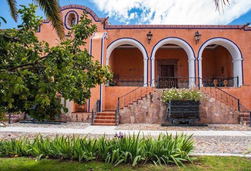 هتل Hacienda La Cieneguita