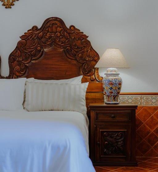 هتل Hacienda La Cieneguita