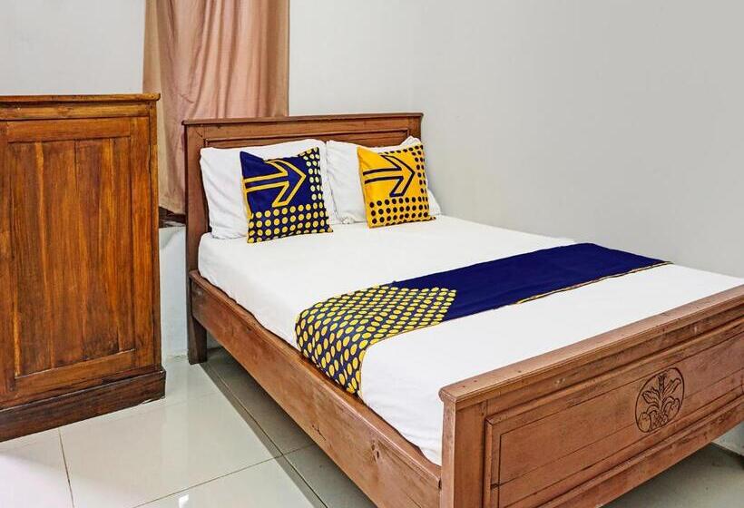 ホテル Spot On 92183 Komang Resort Klayar