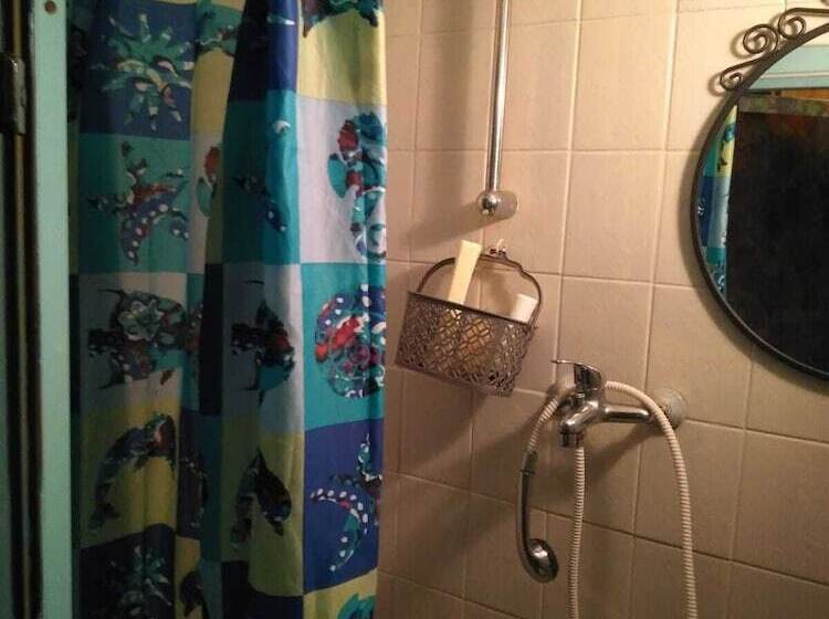 פנסיון Room In Guest Room   Lockable Room Center