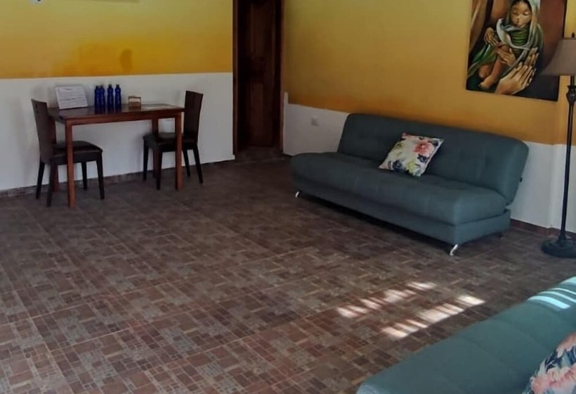 تختخواب و صبحانه Casa Augusto Hospedaje