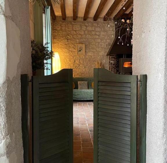 פנסיון Le Relais, La Dormance, Le Bois Dormant