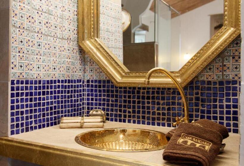 مبيت وإفطار Casa Bascara