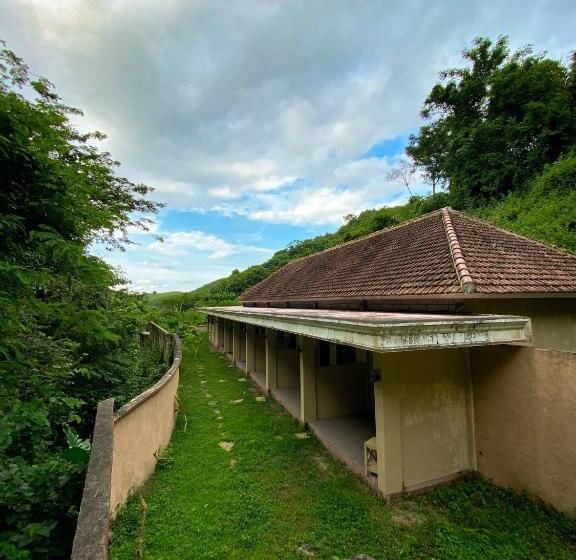 فندق Ara Artati Lombok Bungalows And Restaurant