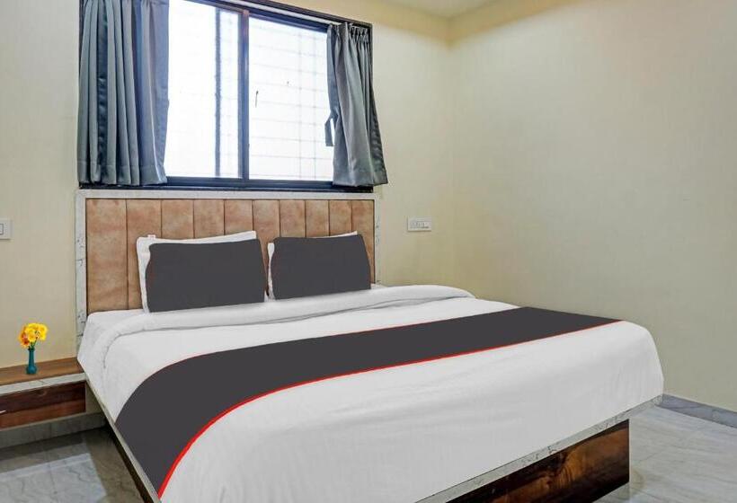 فندق Collection O Rahul Executive & Lodging