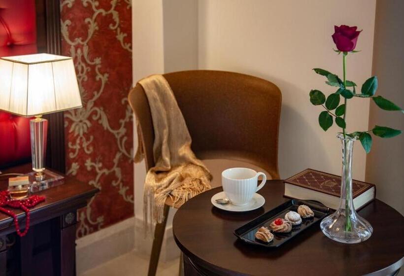 هتل La Paloma Blanca