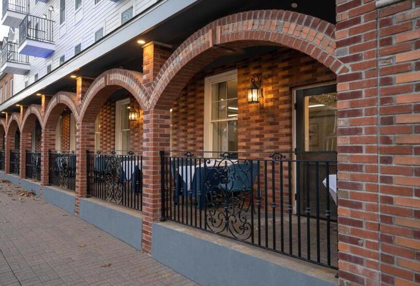 ホテル The Orange Inn Boutique