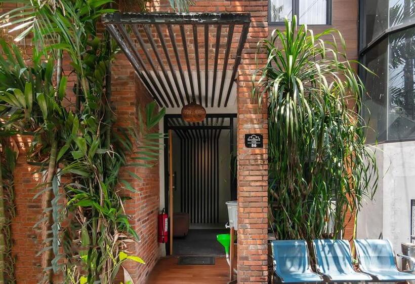 پانسیون Mono Coliving Pakis, Surabaya