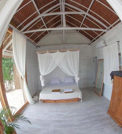 استراحتگاه La Belle Hollow Trees