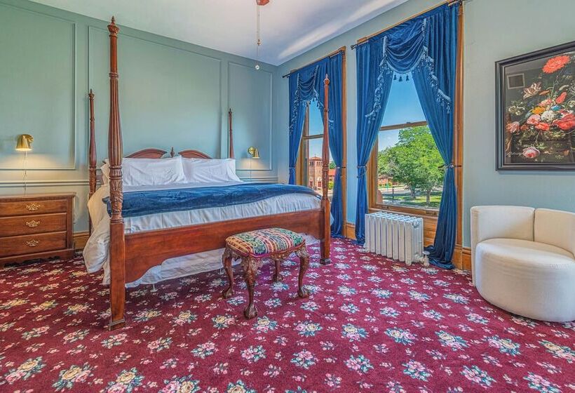 تختخواب و صبحانه Orman Mansion   Pueblo S Most Luxurious Stay!