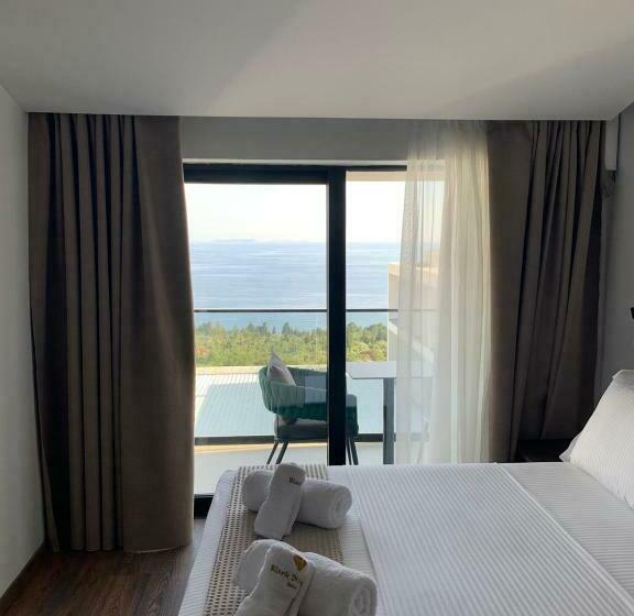 Black Diamond Hotel Dhermi