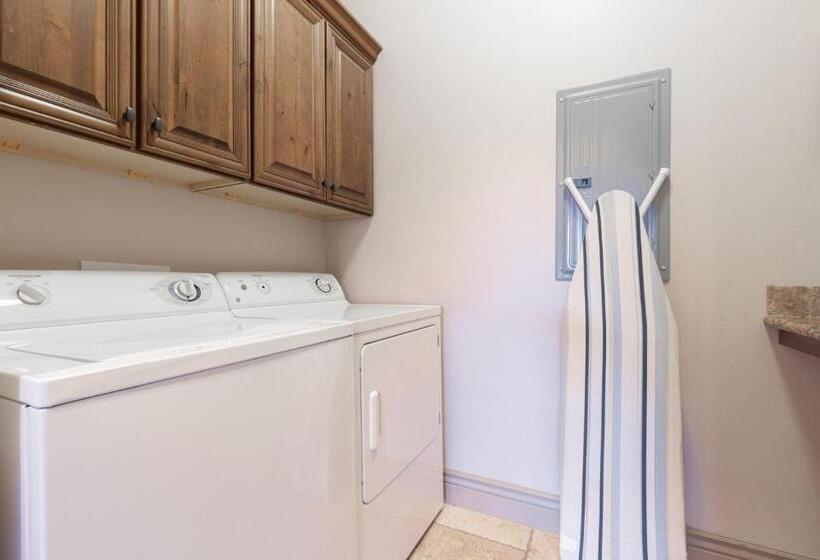 בית מלון כפרי D5 Coral Springs Poolside Ground Floor 3 Bedroom Hillside View