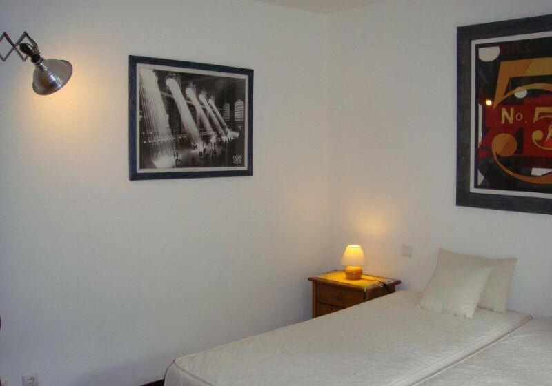 هتل Quarto Pequeno 515 Do Monte Dos Arneiros