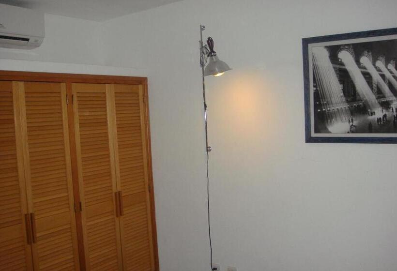 هتل Quarto Pequeno 515 Do Monte Dos Arneiros