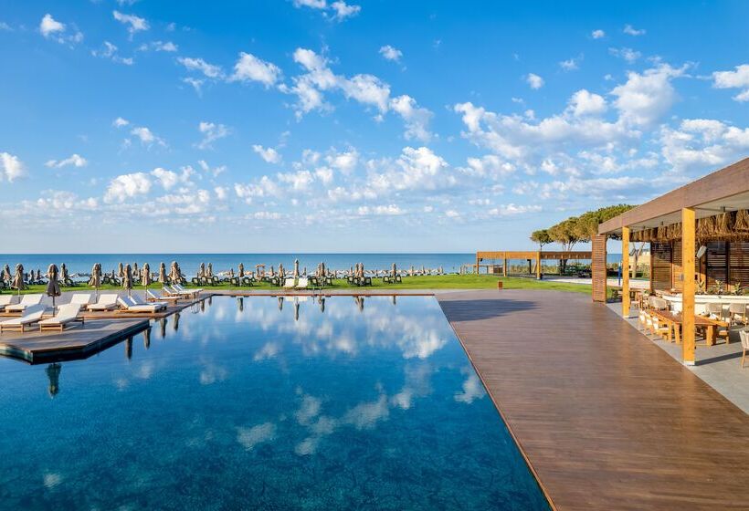 ホテル Rixos Park Belek, The Land of Legends Access