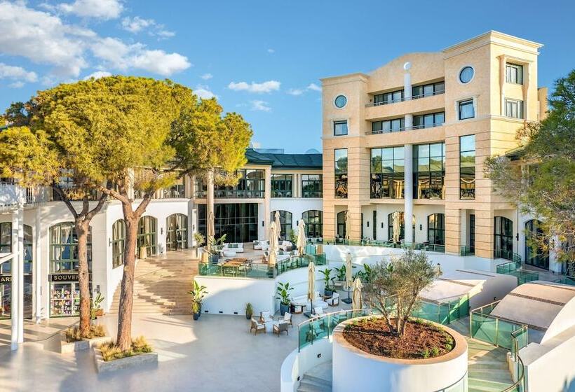 ホテル Rixos Park Belek, The Land of Legends Access