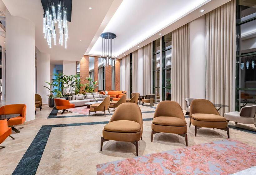 ホテル Rixos Park Belek, The Land of Legends Access