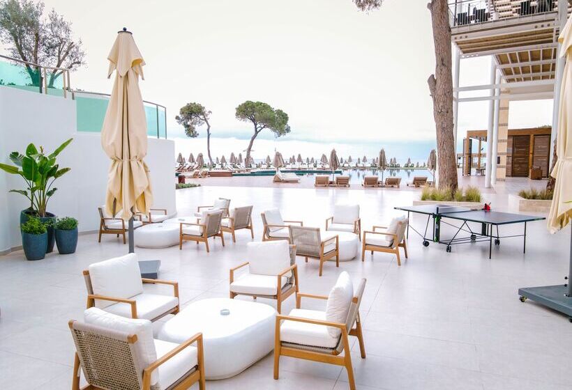 ホテル Rixos Park Belek, The Land of Legends Access