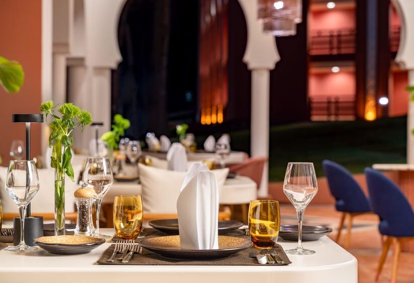 ホテル Rixos Park Belek, The Land of Legends Access