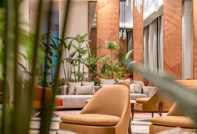 ホテル Rixos Park Belek, The Land of Legends Access