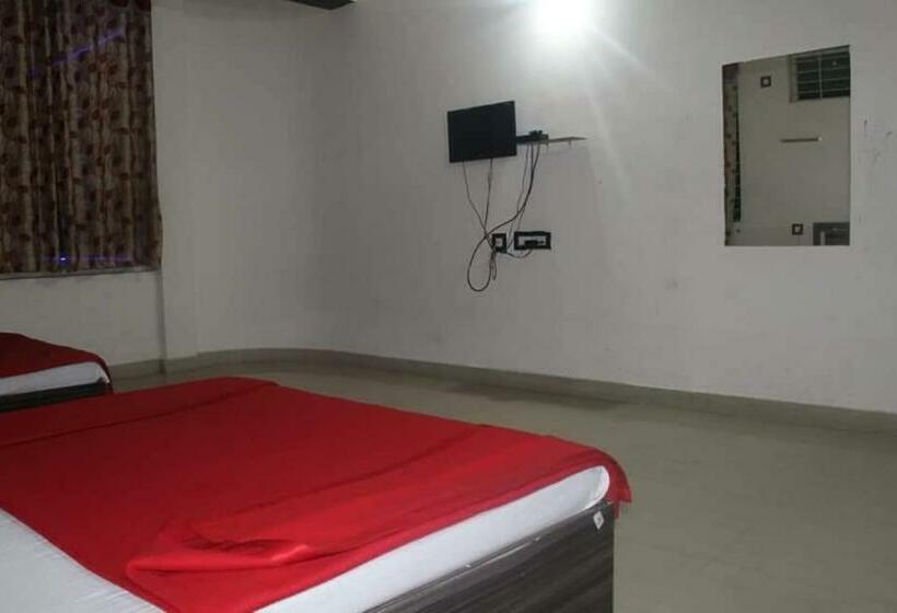 酒店 Royal Inn Lodge