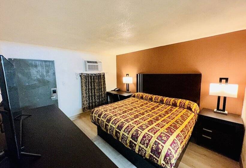 فندق على الطريق Economy Inn