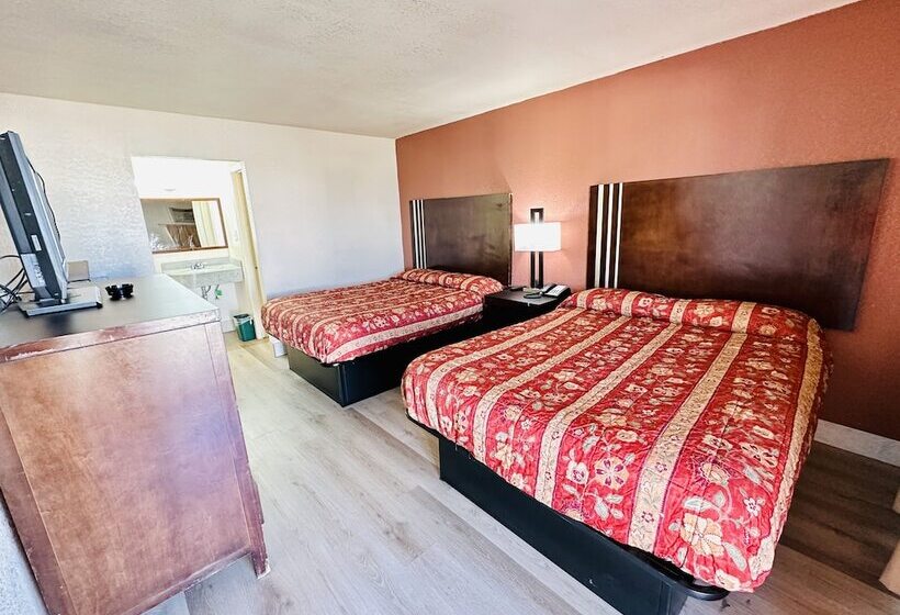 فندق على الطريق Economy Inn