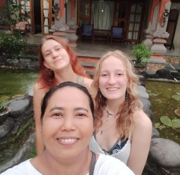 膳宿费 Narafa S Guest House
