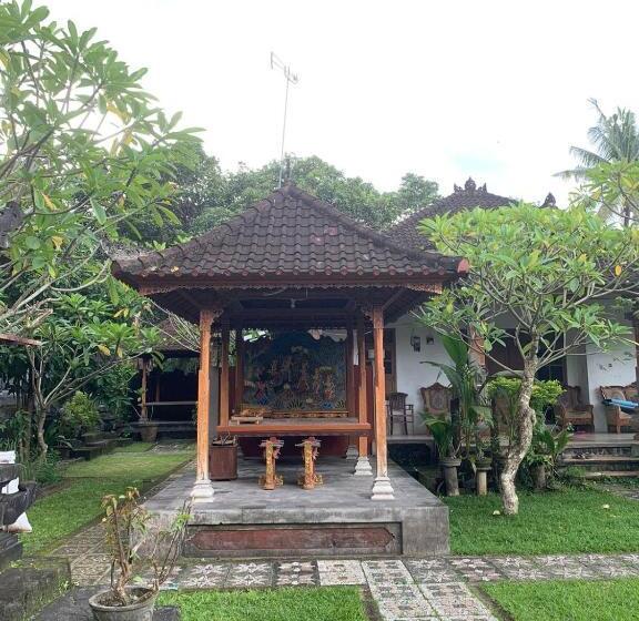 膳宿费 Narafa S Guest House