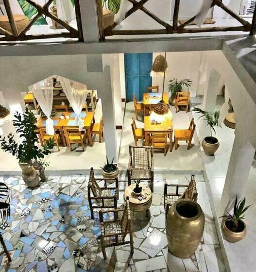 بنسيون Pole Pole Boutique House