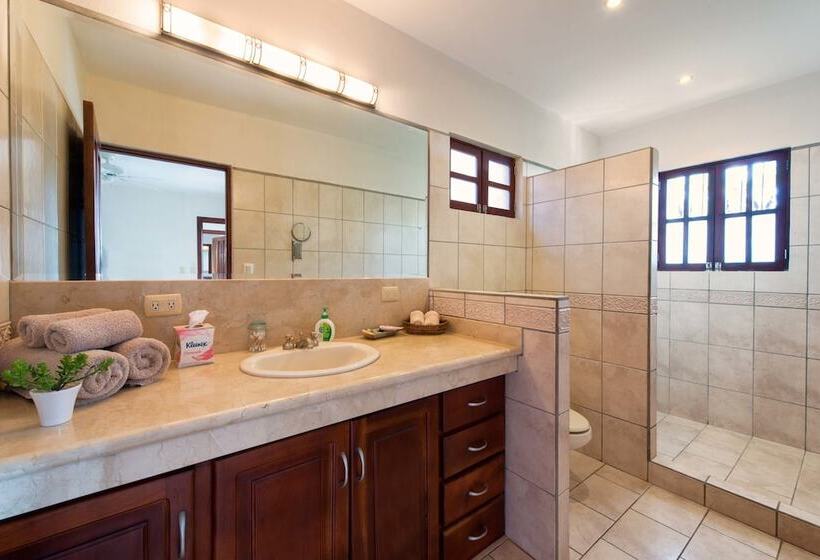 تختخواب و صبحانه Casa Mirador Tamarindo
