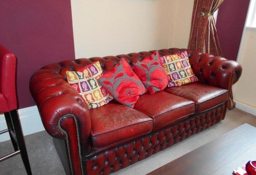 צימר Cranborne Guest Accommodation Exclusively For Adults