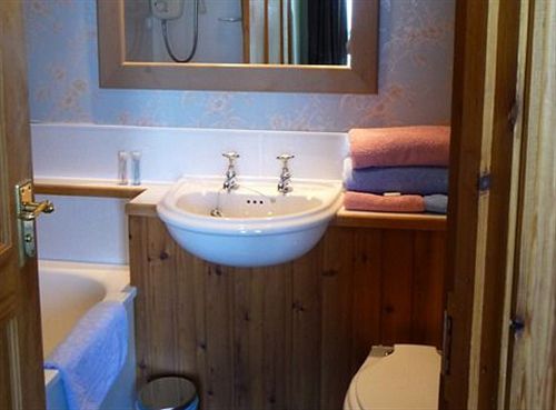 ベッドアンドブレックファースト Gun Rock